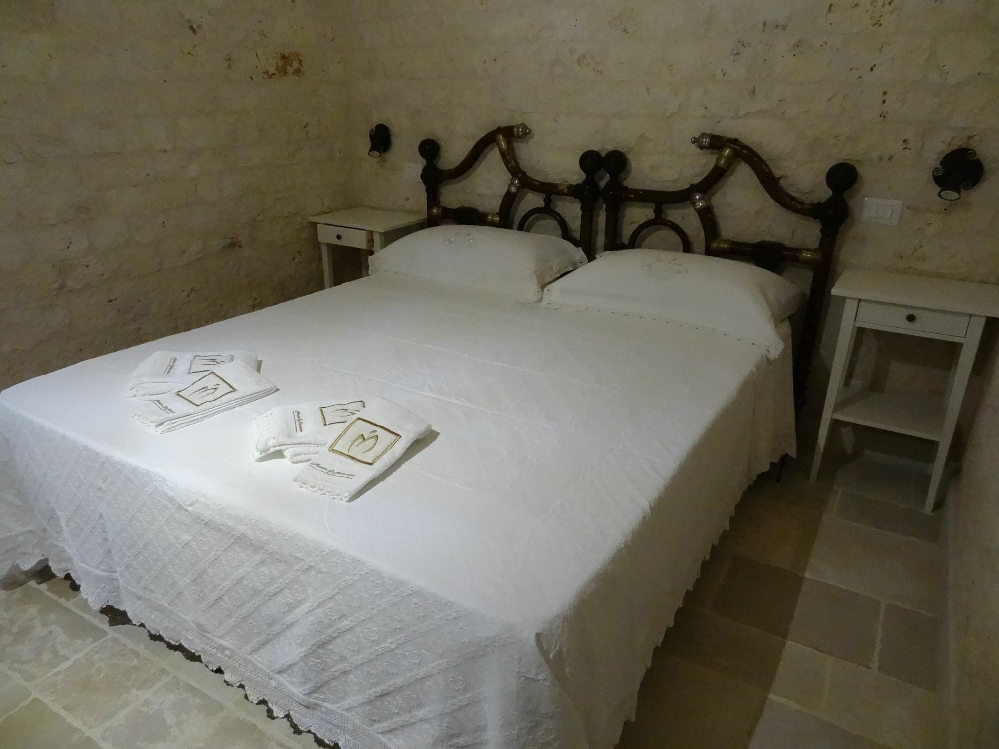 Bed and Breakfast L'Antico Casolare Кастеллана-Гротте Екстер'єр фото